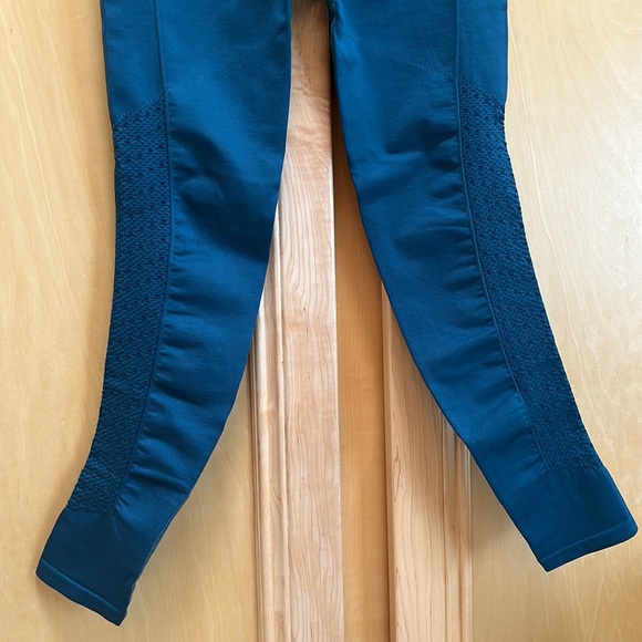 Fabletics Sync High-Waisted Perforated Leggings - Picture 10 of 13